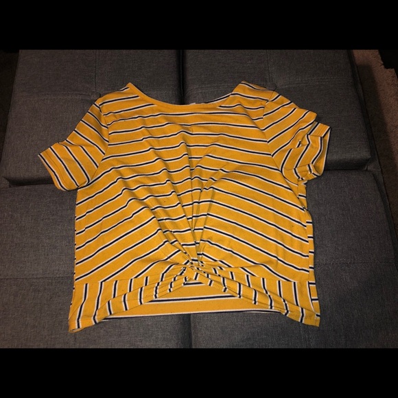 Cropped tee - Picture 1 of 1